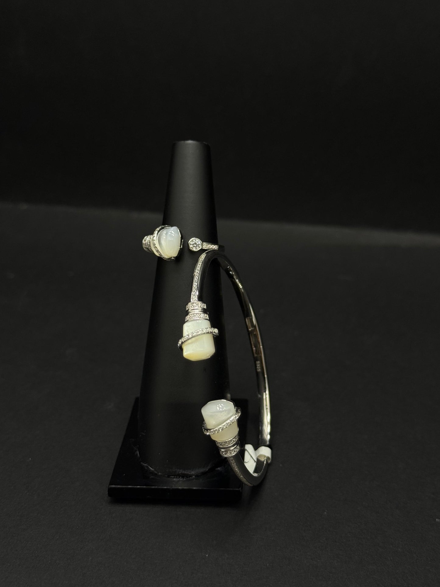 "Radiant Embrace" Oval Diamond Split Shank Ring with bracelet #193