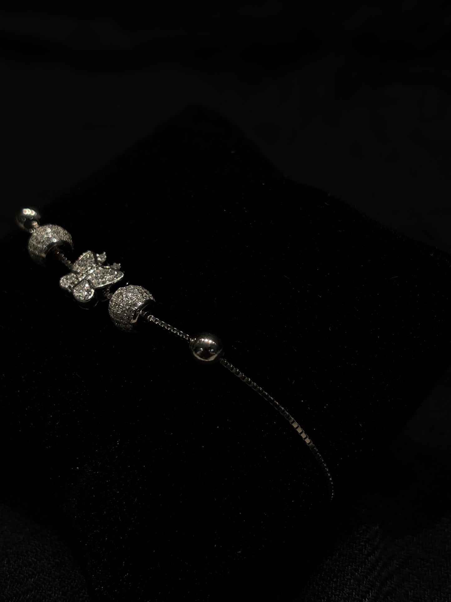 Charming and elegant sterling silver bracelet #181