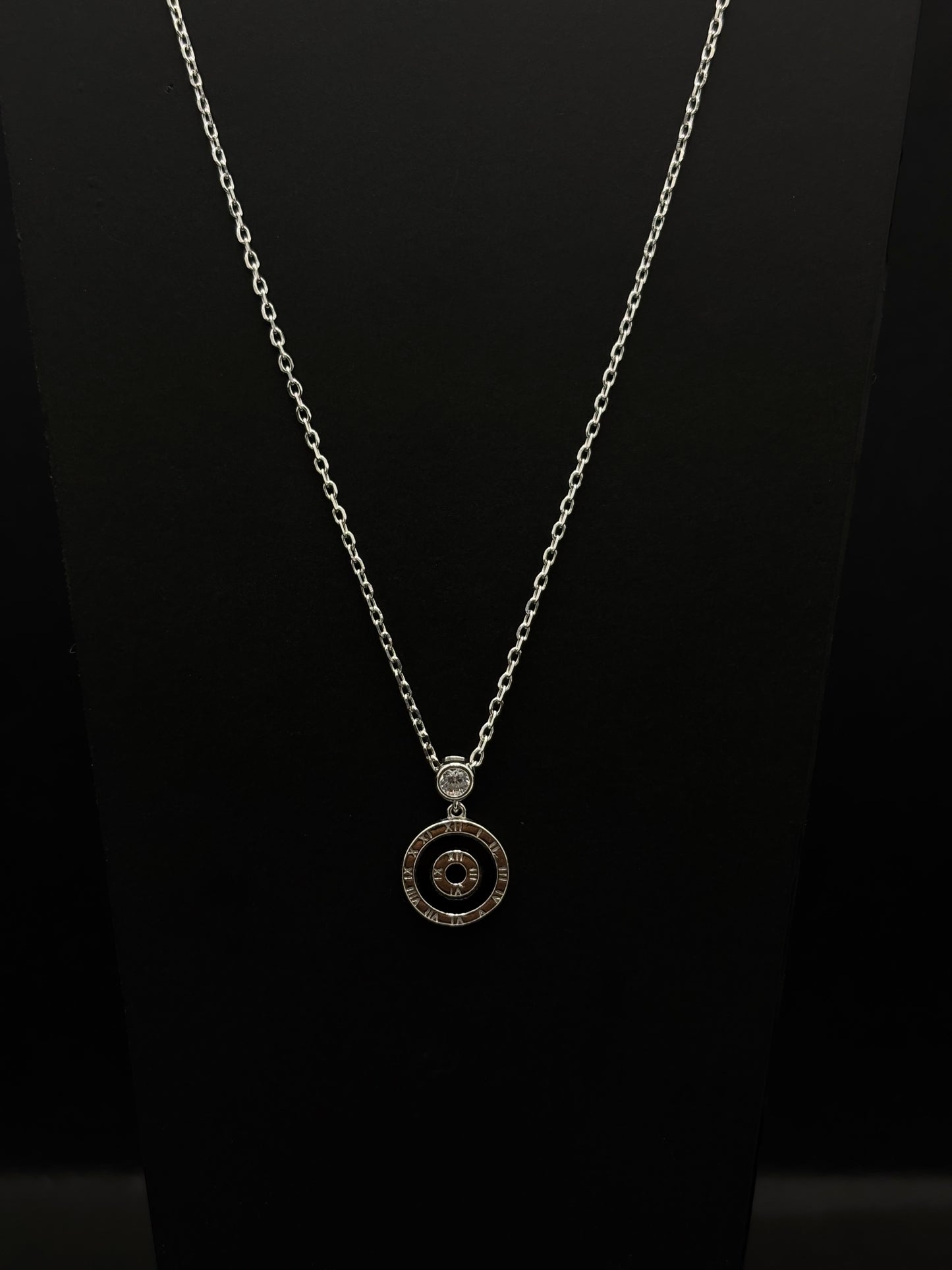 Silver-toned delicate chain #329