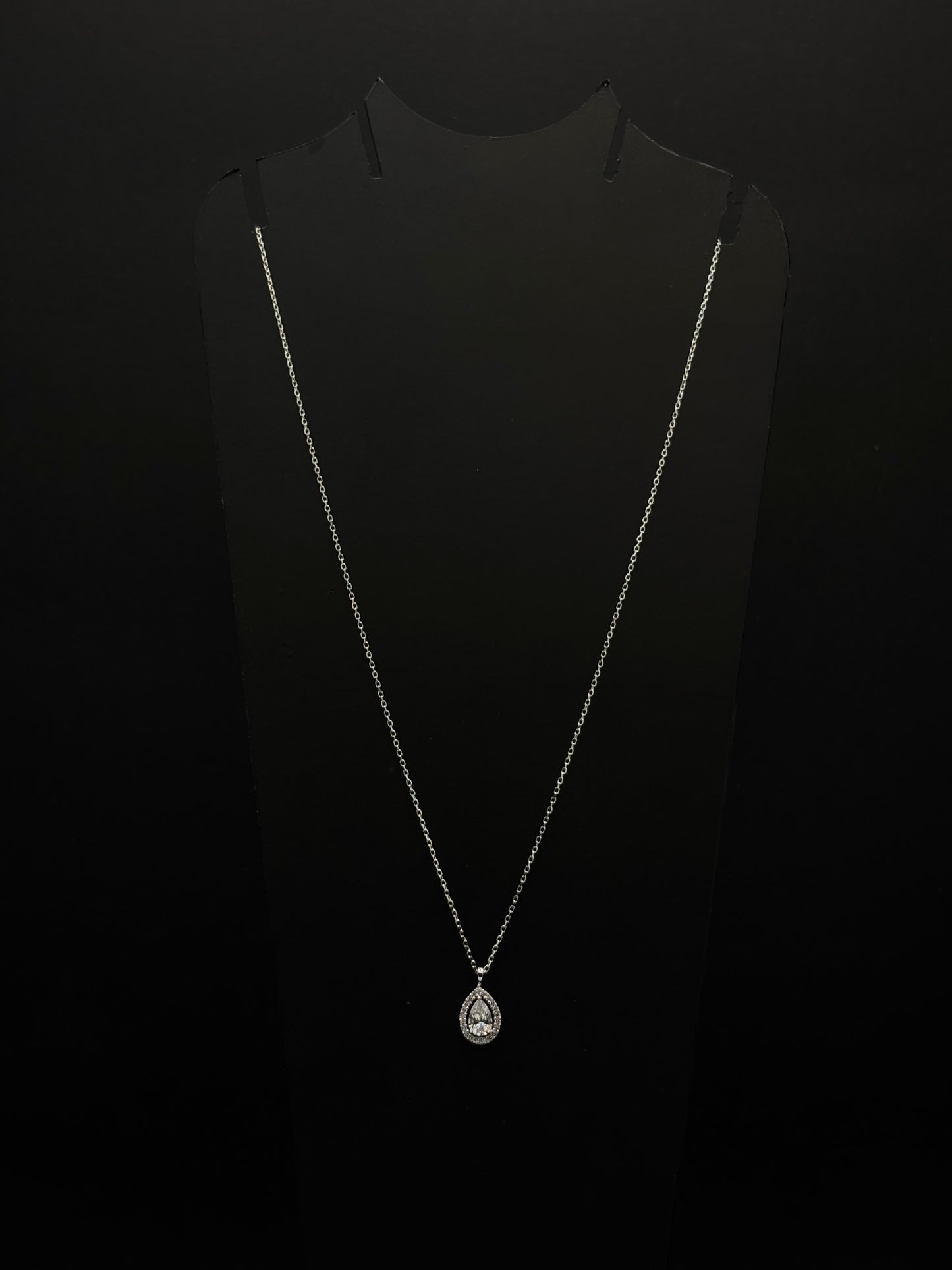 Teardrop Halo Pendant chain #226