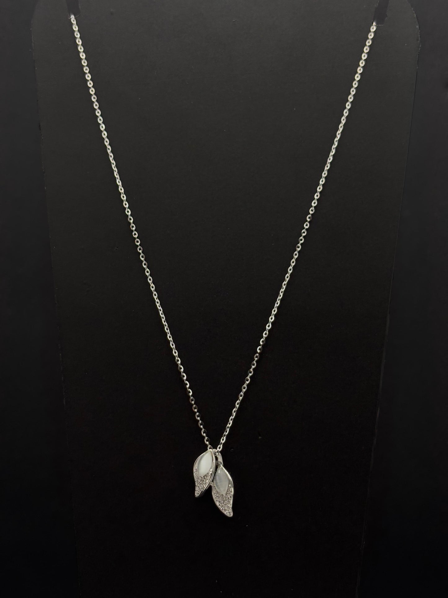Two-Tone Leaf Charm chain #476