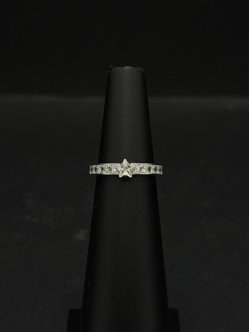 Star-Cut Solitaire with Princess-Cut Accent Band Ring #532