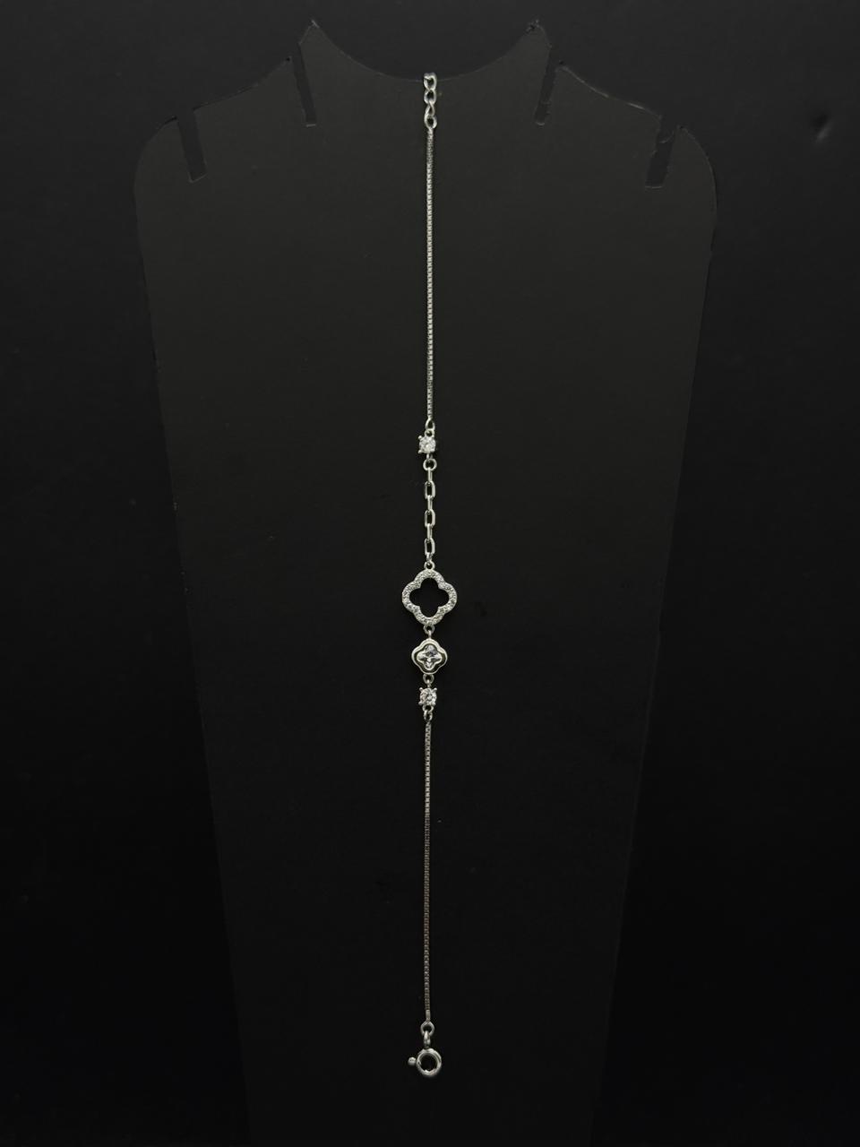 Dainty Silver Clover Charm Bracelet #551