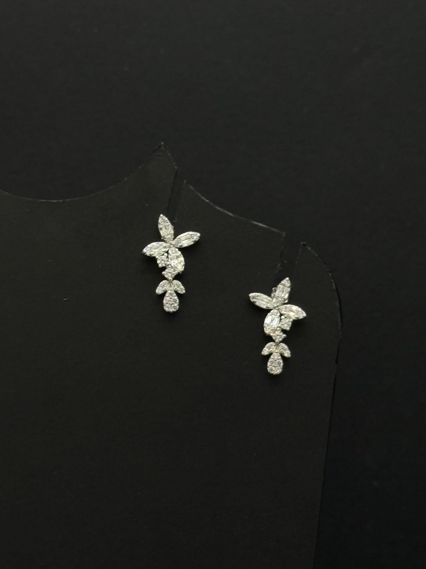 Silver-Toned Floral Cubic Zirconia Chain and Earring Set #216