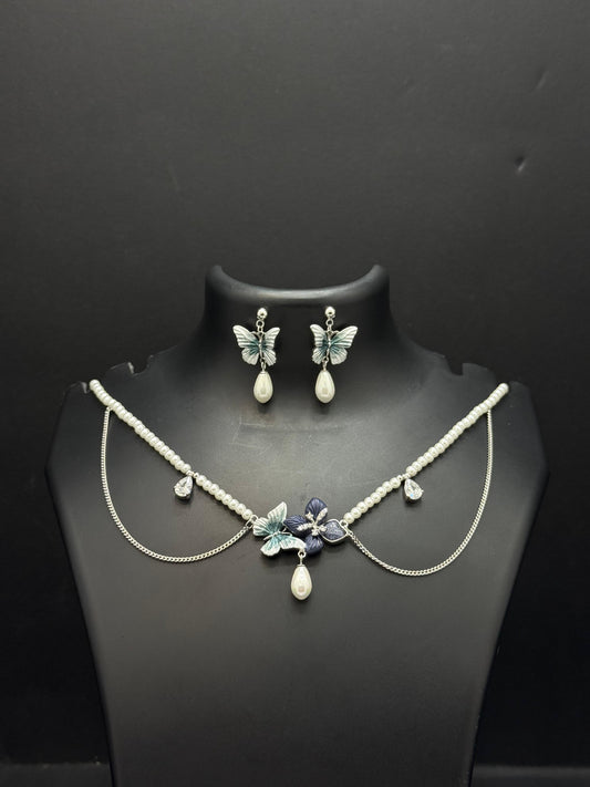 Elegant silver-tone necklace and matching earrings #64