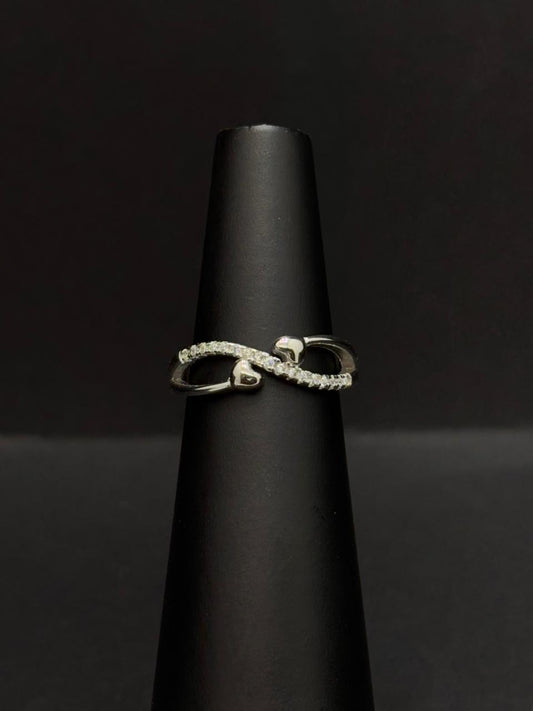 Charming and elegant sterling silver ring #179