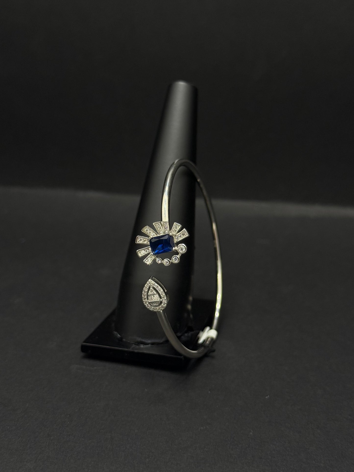 Azure Bloom & Teardrop Sparkle Bangle bracelet #190
