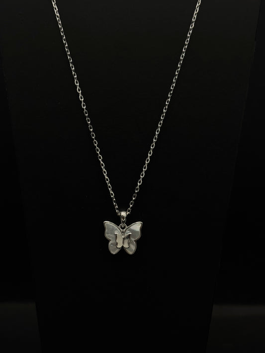 charming necklace With a delicate silver-tone chain #59