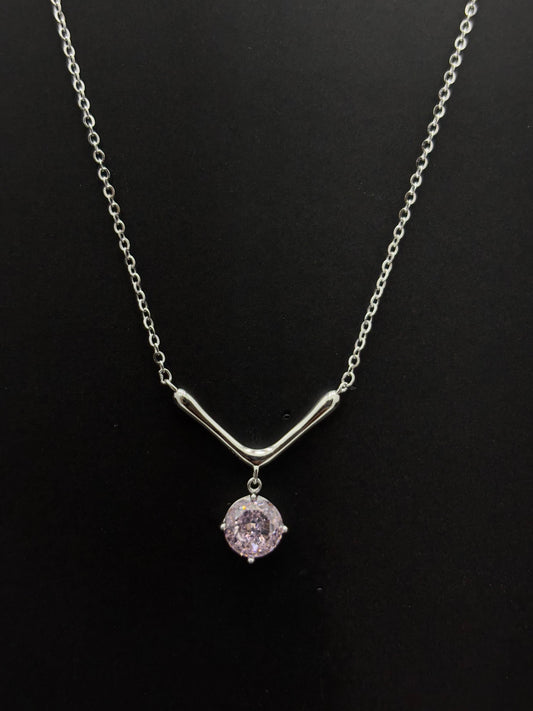 The Velvet V chain #478
