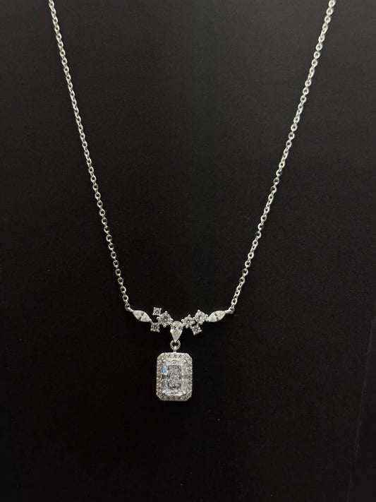 The Stellar Cascade Pendant chain #482