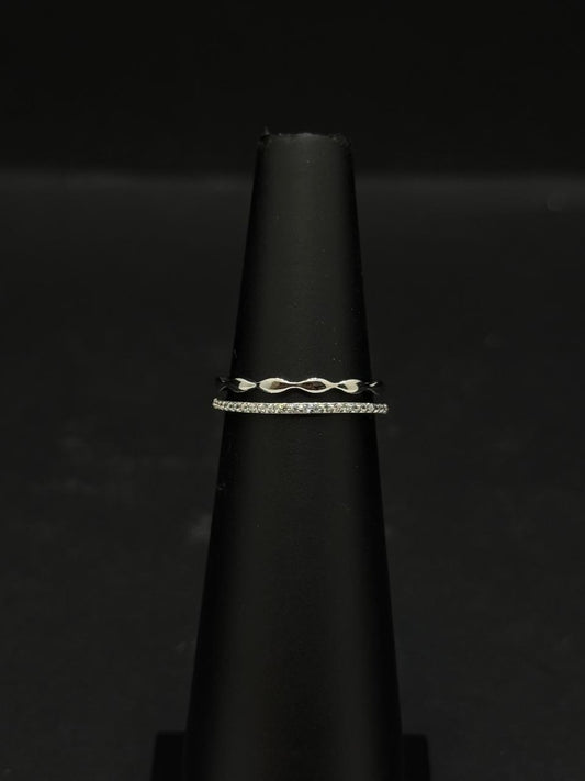 Modern Minimalist Wave & Pave Ring #534
