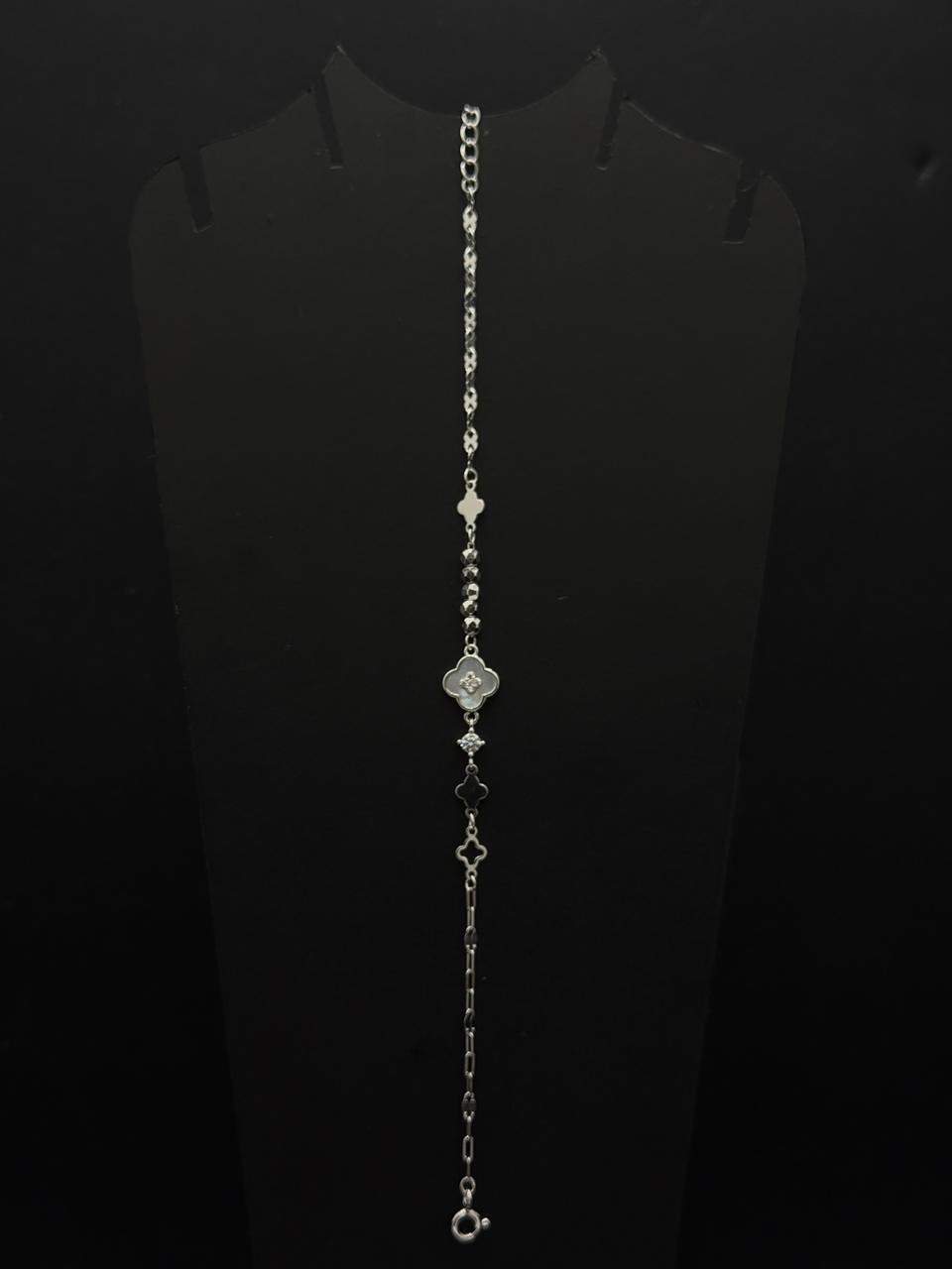 Elegant Multi-Clover Mother-of-Pearl and Onyx Bracelet #545