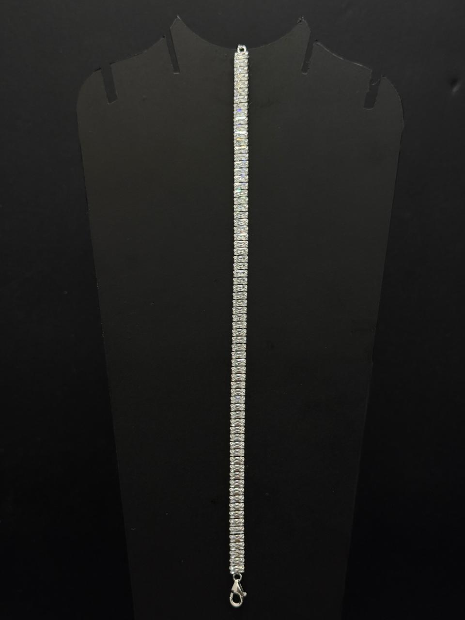 Choki-Cut Cubic Zirconia Tennis Bracelet #564