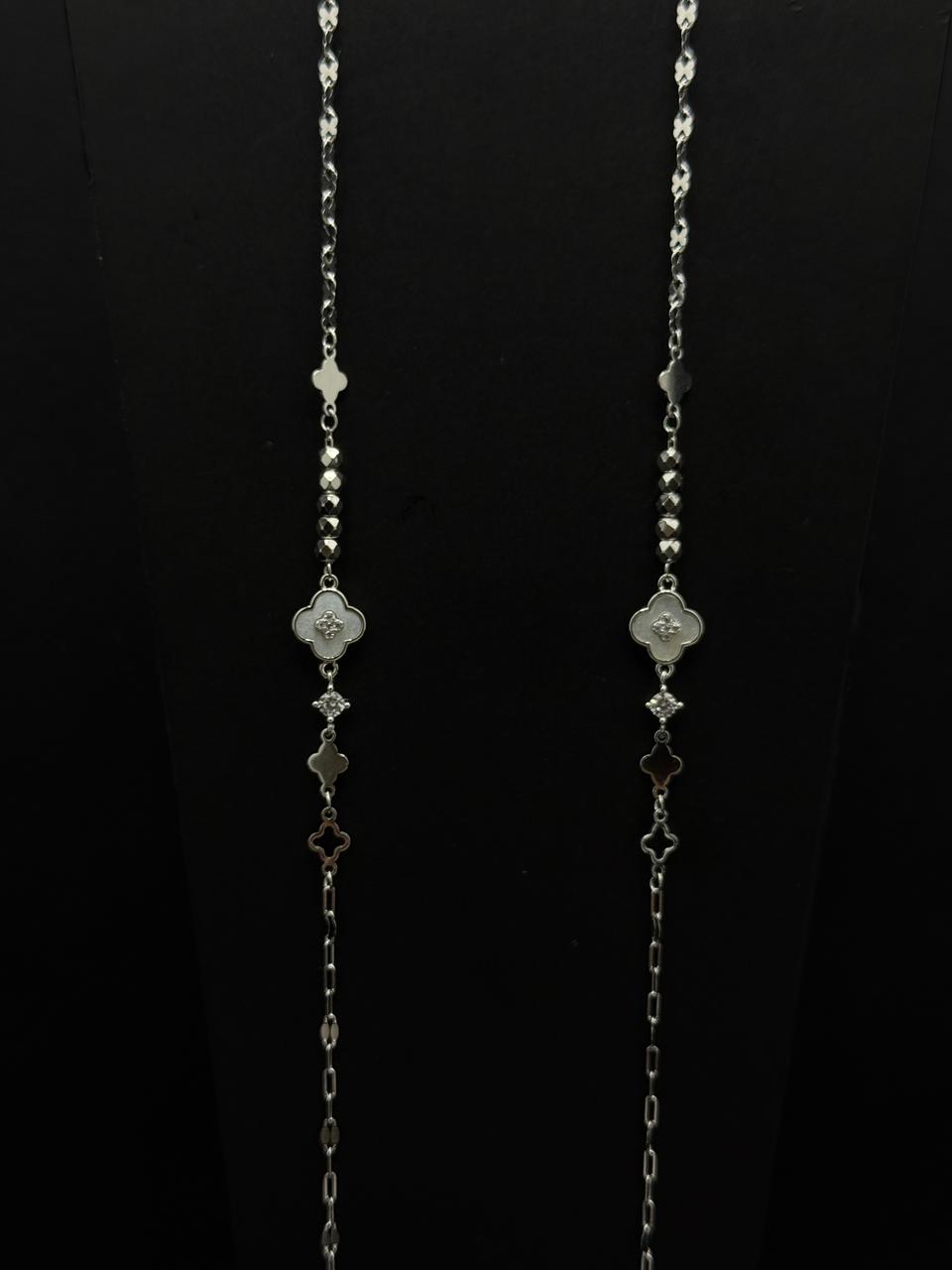 Stationed Mother-of-Pearl Clover Opera Anklet #619